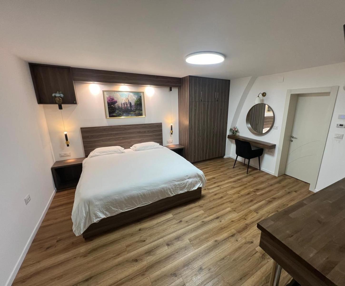 Johny'S Boutique Apartment Хайфа Экстерьер фото